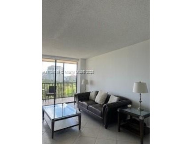 BEAUTIFULLY REMODELED 2 BEDROOM, 2 BATHROOM UNIT IN DESIRABLE