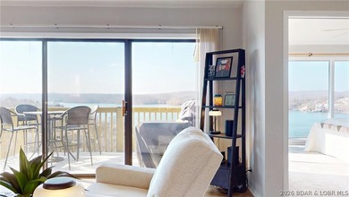 LAKE OF THE OZARKS - Panoramic Main Channel Views - Top-Floor - photo 10