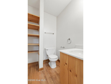 This is the deal of the Summer! 3 bedroom, 2.5 baths with a 2 - photo 11