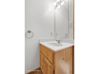 This is the deal of the Summer! 3 bedroom, 2.5 baths with a 2 - photo 12