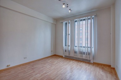 ** MAKE AN OFFER** Rare opportunity to own this impressive - photo 12