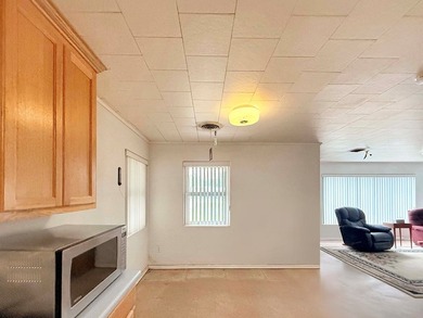 Charming and full of potential, this 1,400+ square foot block - photo 12