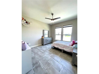 This Exquisite 4 Bed 3 full bath OPEN FLOOR PLAN is perfect to - photo 17