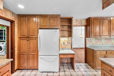 Rare opportunity to own an exceptional waterfront property - photo 22