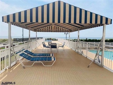 PENTHOUSE CONDO!!!! with Amazing Ocean Views! THESE UNITS DO NOT - photo 27