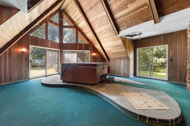 Rare opportunity to own an exceptional waterfront property - photo 40