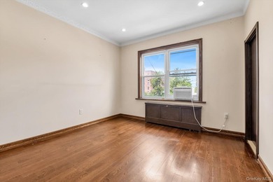 Step into this stunning fully renovated attached brick one - photo 12