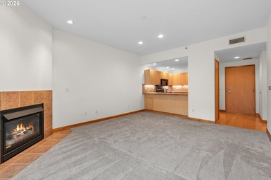 For easy and convenient living in downtown Vancouver, Washington - photo 13