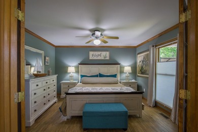 Live the lake lifestyle you've been dreaming of- water views and - photo 20