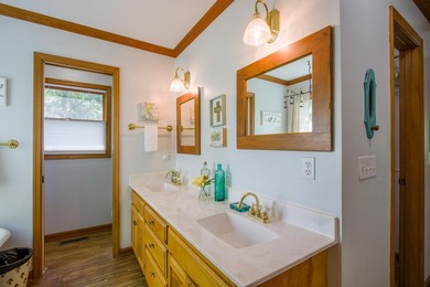 Live the lake lifestyle you've been dreaming of- water views and - photo 24