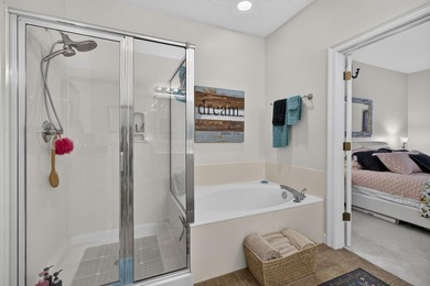 VALUE! This pristine 3-bedroom, 2.5-bath townhome offers over - photo 27