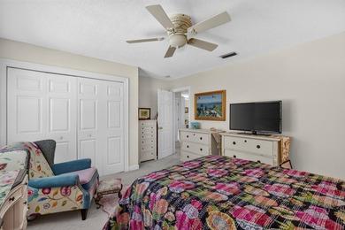VALUE! This pristine 3-bedroom, 2.5-bath townhome offers over - photo 29