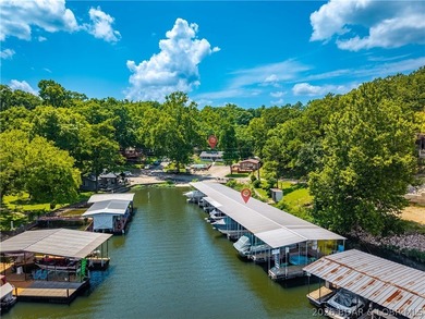 Perfectly located in the heart of Osage Beach, this beautifully - photo 32