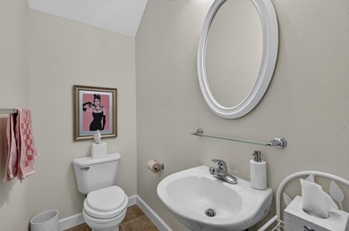 VALUE! This pristine 3-bedroom, 2.5-bath townhome offers over - photo 32