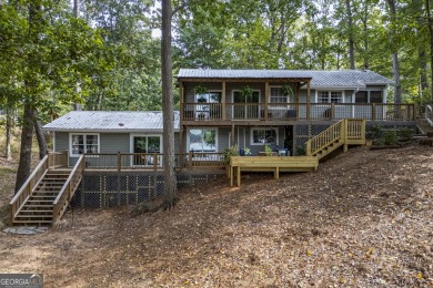 Lake Hartwell Home For Sale in Hartwell Georgia