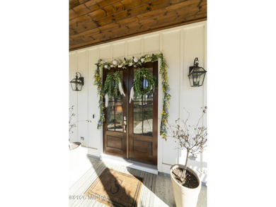 Experience the elegance of this stunning Craftsman-style - photo 3