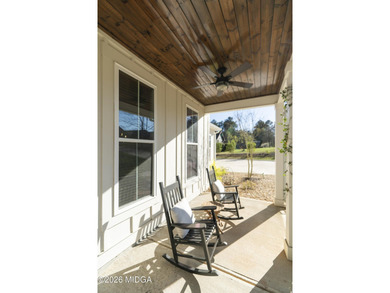 Experience the elegance of this stunning Craftsman-style - photo 4