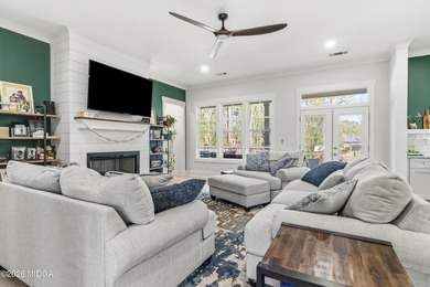 Experience the elegance of this stunning Craftsman-style - photo 7