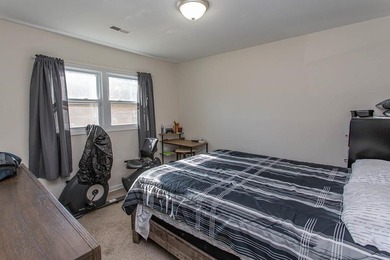 NO HOA's on this well maintained 3 bed 2 bath home with an open - photo 12