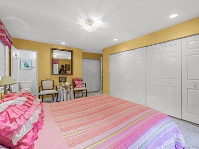 Mint! Corner 2 Bedroom and 2 New Baths. Brand new eat-in kitchen - photo 13
