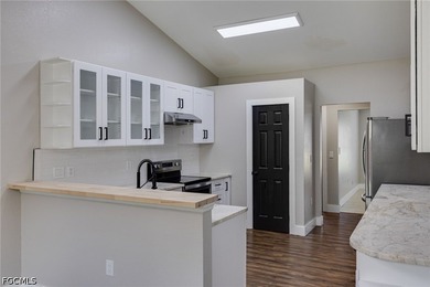 CENTRALLY LOCATED & TOTALLY REMODELED! Discover the perfect - photo 15