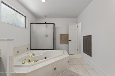 Wonderful Home on Prestigious Windance Golf Course! Enjoy golf - photo 18