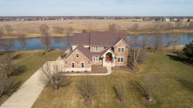 (private lake, pond, creek) Home Sale Pending in Oswego Illinois