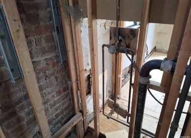 Co-op Style Home. This Home Features 2 Bedrooms, Full Bath, Lr & - photo 6