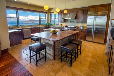 A truly rare offering in coveted Keokea. This exceptional - photo 19