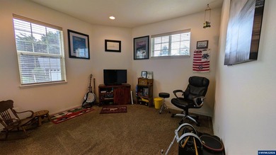 Accepted Offer with Contingencies. Beautifully appointed - photo 20
