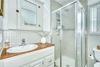 STYLE. SPACE. SERIOUS ENTERTAINING... inside & out! This isn't a - photo 22