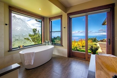 A truly rare offering in coveted Keokea. This exceptional - photo 29