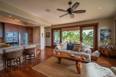 A truly rare offering in coveted Keokea. This exceptional - photo 39