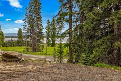 Welcome to your own slice of Idaho paradise! This nearly 3-acre - photo 10
