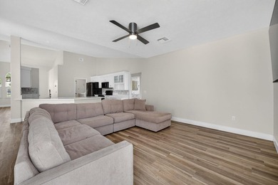 Welcome to your private Florida retreat in the highly desirable - photo 17