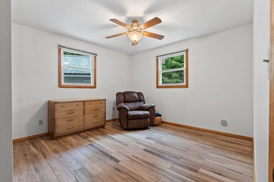 Welcome to your waterfront escape on scenic Lee Lake! Enjoy 238 - photo 20