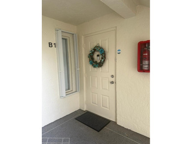 Beautiful corner unit condo in first floor 2-bed / 2-bath unit - photo 21