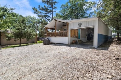 Welcome to your lake retreat! This darling cabin is in a quiet - photo 27