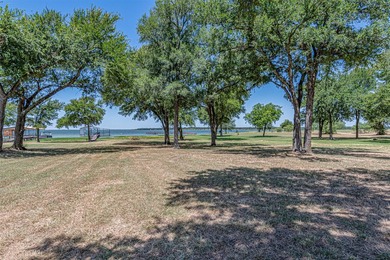Lake Tawakoni Waterfront Living at Its Finest! Enjoy - photo 29