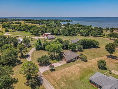 Lake Tawakoni Waterfront Living at Its Finest! Enjoy - photo 32
