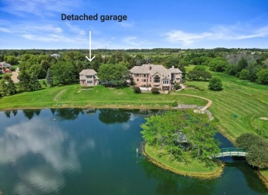 (private lake, pond, creek) Home For Sale in Oconomowoc Wisconsin