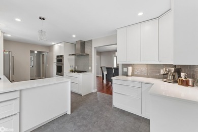 Enjoy the best of country-style living with the convenience of - photo 17