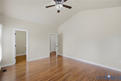Welcome to 7900 Glendale Estates Dr, a beautifully renovated - photo 18
