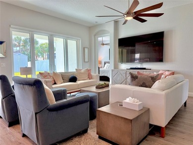 Built in 2020 and ideally located just two blocks from the ocean - photo 19