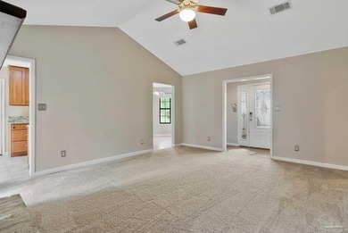 Discover the perfect blend of convenience and comfort in this - photo 6