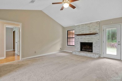 Discover the perfect blend of convenience and comfort in this - photo 8