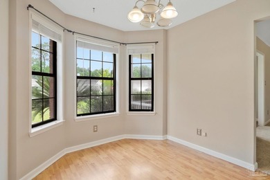 Discover the perfect blend of convenience and comfort in this - photo 10