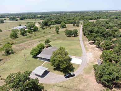 A must-see stunning property located on the outskirts of Duncan - photo 45