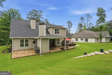 Harbor Club gated community. Gently lived in Craftsman style - photo 2