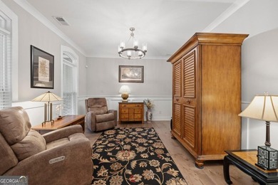 Harbor Club gated community. Gently lived in Craftsman style - photo 9